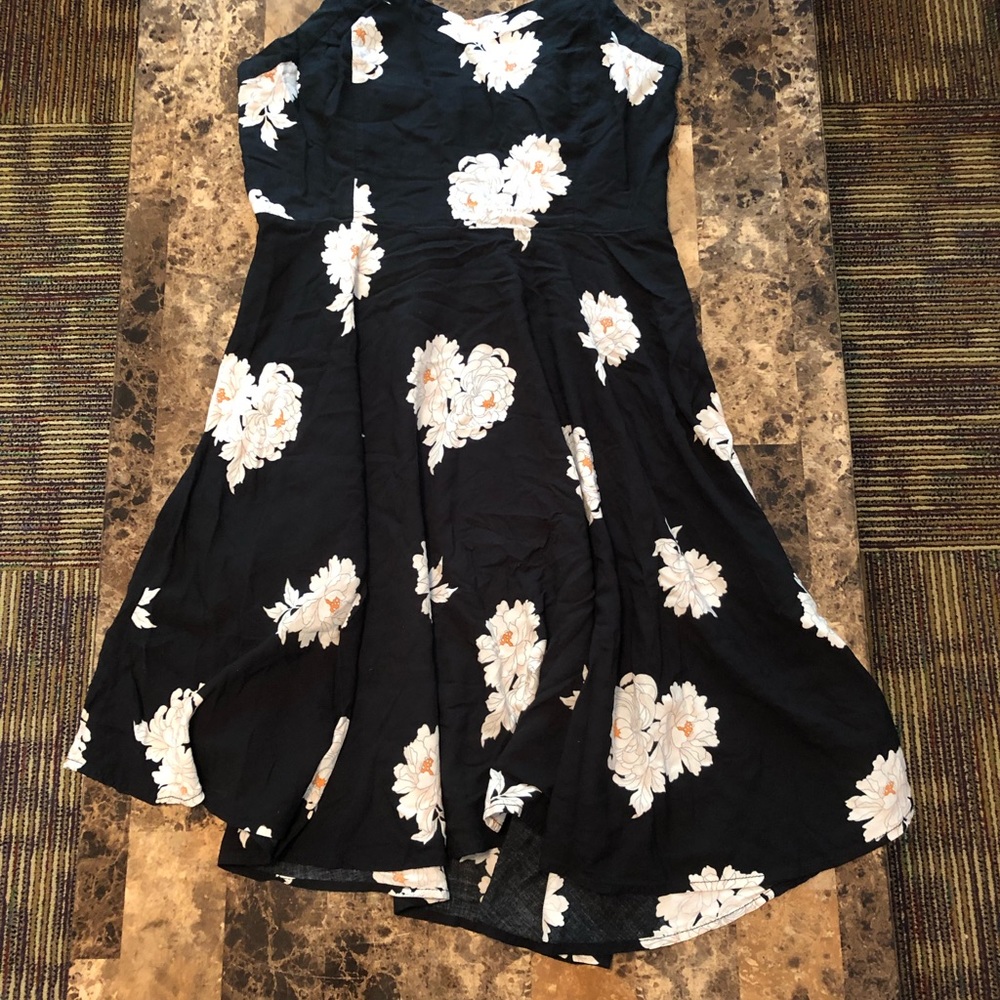 Spring dress - Picture 5 of 5